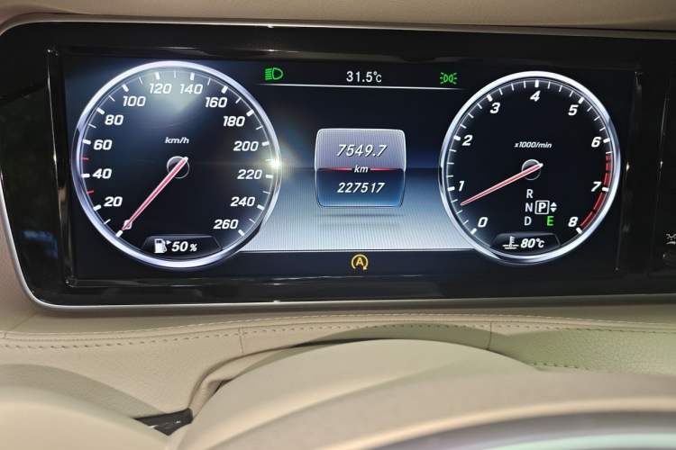 Used Mercedes-Benz S-Class 2014 S 320 L Luxury Model Odometer Close Up