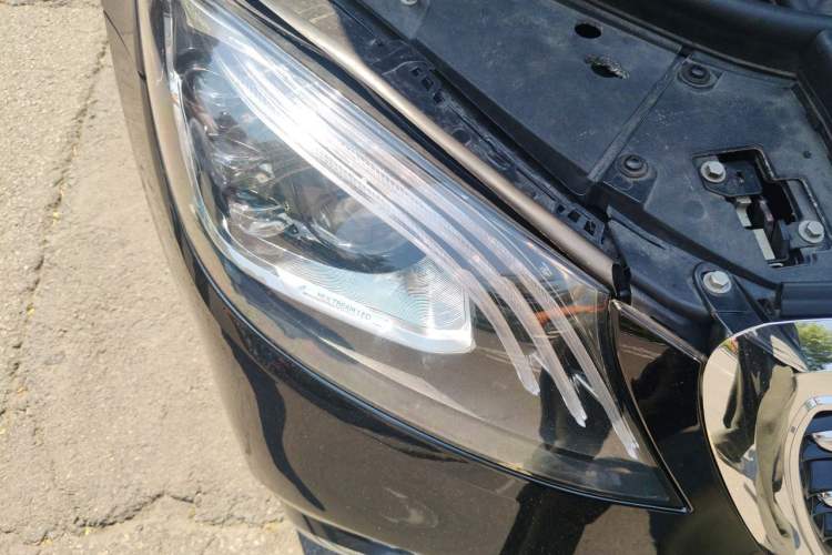 Used Mercedes-Benz S-Class 2014 S 320 L Luxury Model Right Front Headlight