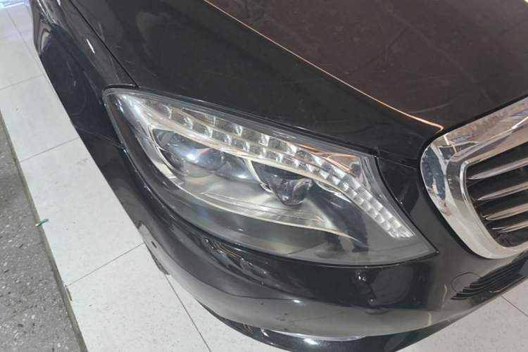 Used Mercedes-Benz S-Class 2014 S 320 L Luxury Model Right Front Headlight