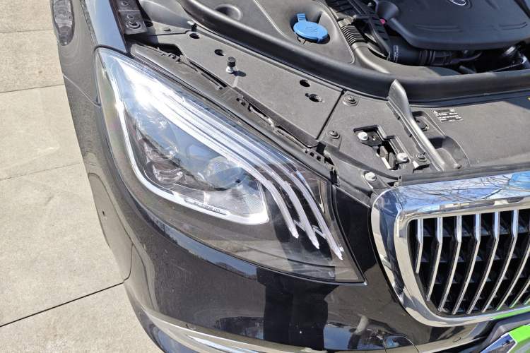Used Mercedes-Benz S-Class 2014 S 400 L HYBRID Right Front Headlight