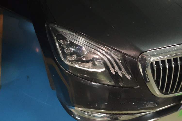 Used Mercedes-Benz S-Class 2014 S 400 L HYBRID Right Front Headlight