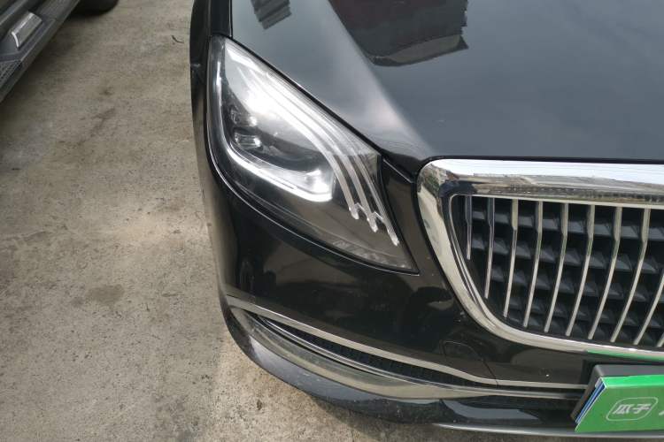 Used Mercedes-Benz S-Class 2014 S 320 L Business Model Right Front Headlight