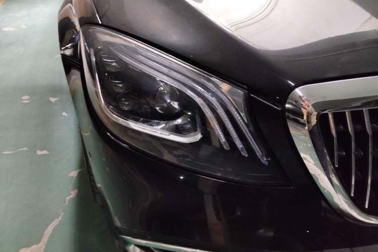 Used Mercedes-Benz S-Class 2014 S 320 L Business Model Right Front Headlight