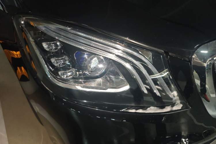 Used Mercedes-Benz S-Class 2014 S 320 L Business Model Right Front Headlight