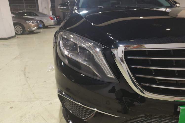 Used Mercedes-Benz S-Class 2014 S 400 L HYBRID Right Front Headlight