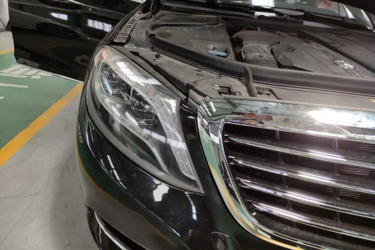 Used Mercedes-Benz S-Class 2014 S 320 L Business Model Right Front Headlight