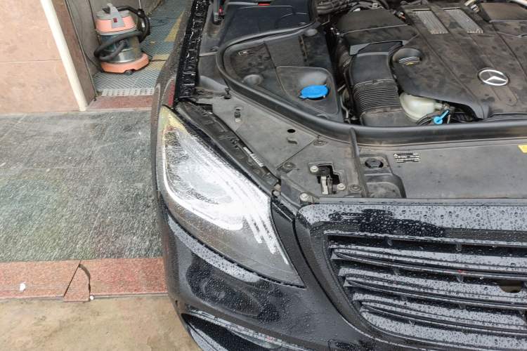 Used Mercedes-Benz S-Class 2014 S 320 L Luxury Model Right Front Headlight