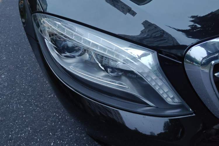 Used Mercedes-Benz S-Class 2014 S 320 L Business Model Right Front Headlight