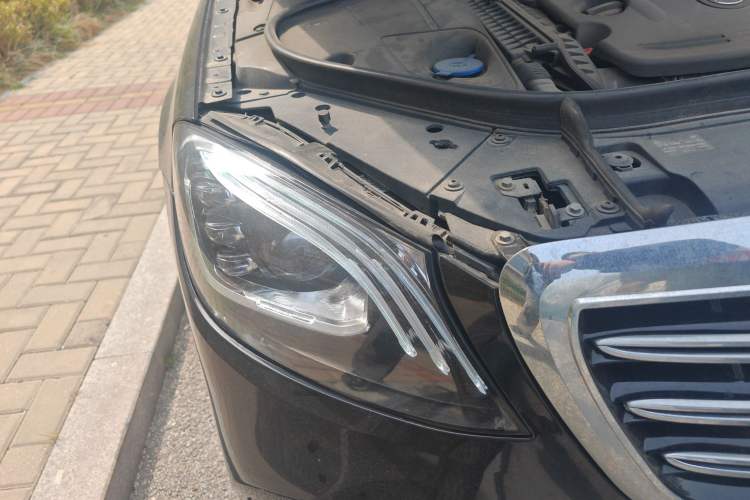 Used Mercedes-Benz S-Class 2014 S 400 L HYBRID Right Front Headlight
