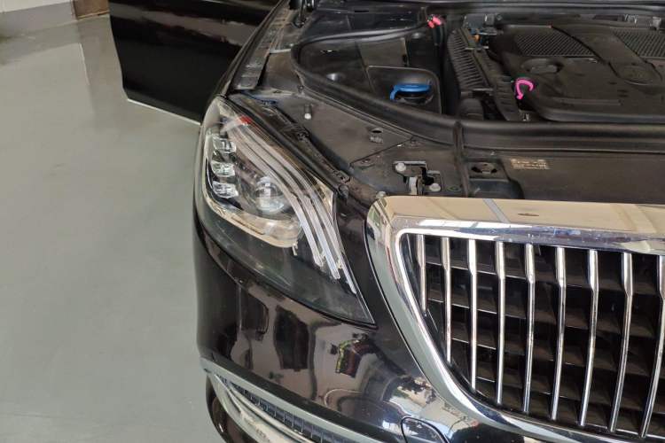 Used Mercedes-Benz S-Class 2014 S 400 L HYBRID Right Front Headlight