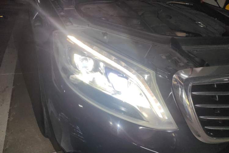 Used Mercedes-Benz S-Class 2014 S 320 L Luxury Model Right Front Headlight