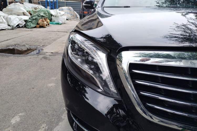 Used Mercedes-Benz S-Class 2014 S 320 L Luxury Model Right Front Headlight