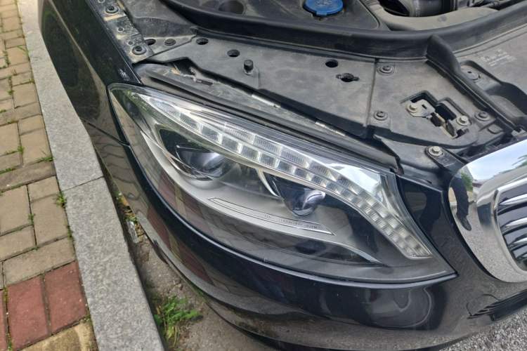 Used Mercedes-Benz S-Class 2014 S 400 L HYBRID Right Front Headlight