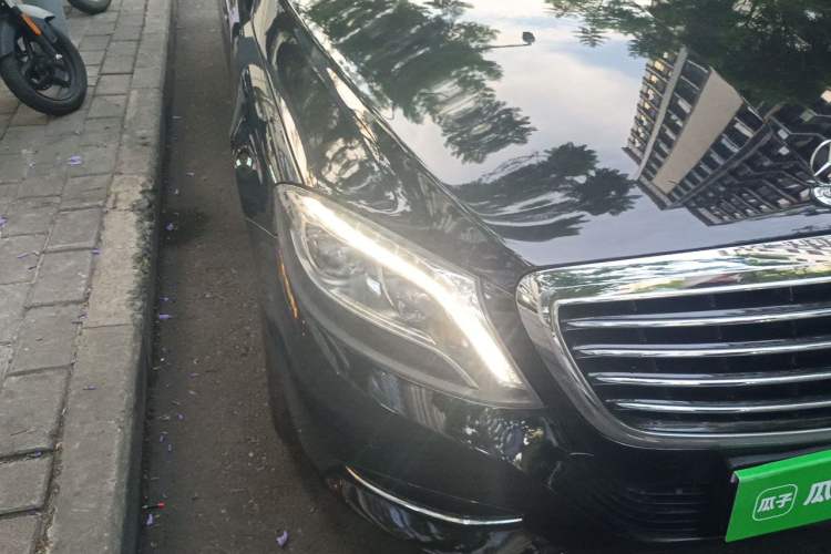 Used Mercedes-Benz S-Class 2014 S 320 L Business Model Right Front Headlight