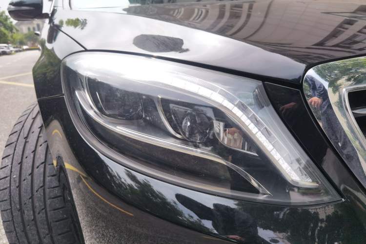 Used Mercedes-Benz S-Class 2014 S 320 L Business Model Right Front Headlight