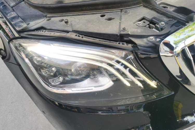 Used Mercedes-Benz S-Class 2014 S 320 L Business Model Right Front Headlight