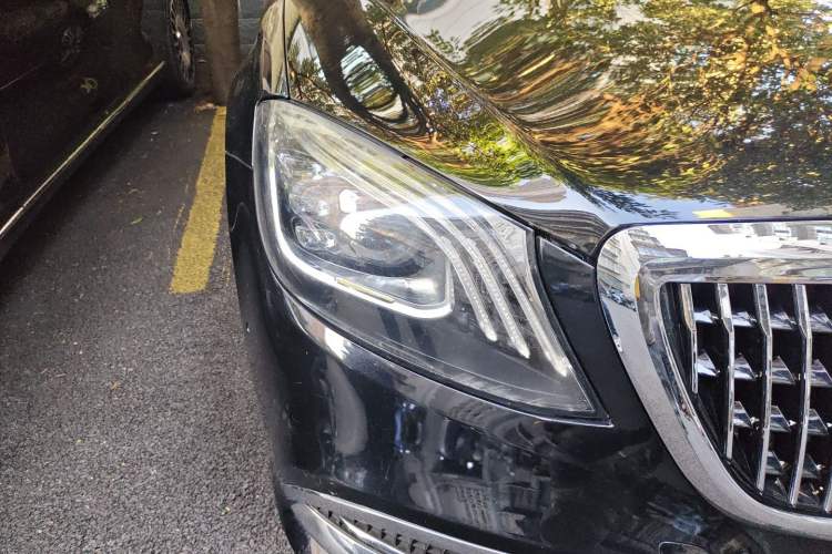 Used Mercedes-Benz S-Class 2014 S 320 L Business Model Right Front Headlight