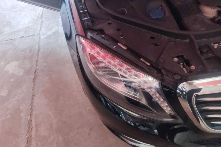 Used Mercedes-Benz S-Class 2014 S 320 L Business Model Right Front Headlight