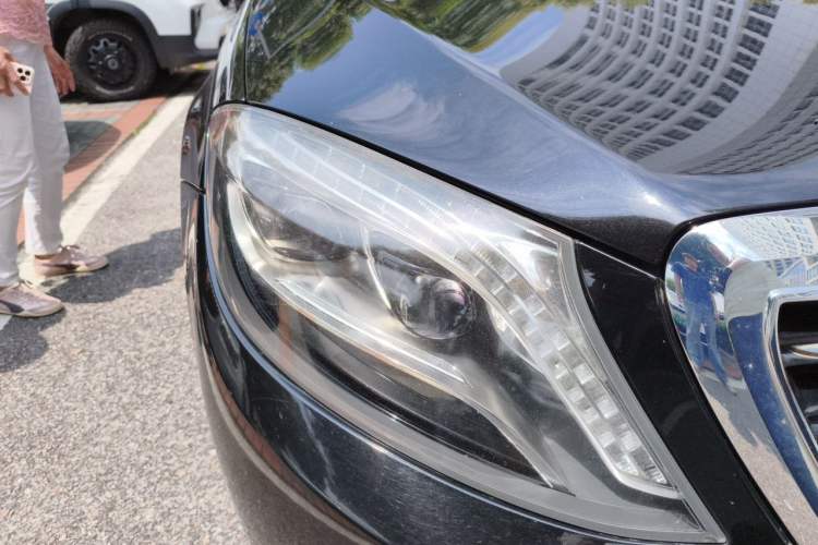 Used Mercedes-Benz S-Class 2014 S 320 L Luxury Model Right Front Headlight