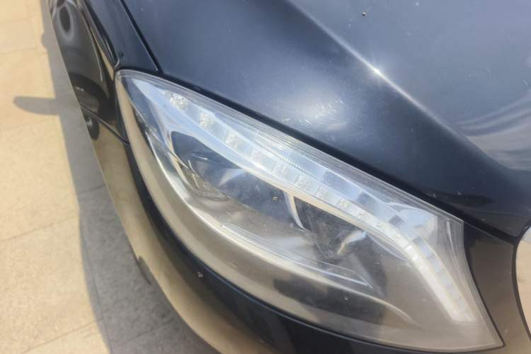 Used Mercedes-Benz S-Class 2014 S 400 L Prestige Edition Right Front Headlight