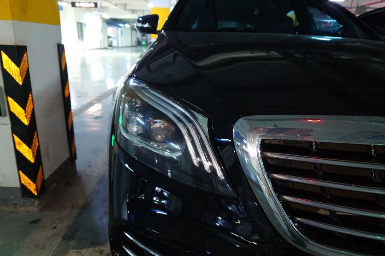 Used Mercedes-Benz S-Class 2014 S 400 L Prestige Edition Right Front Headlight