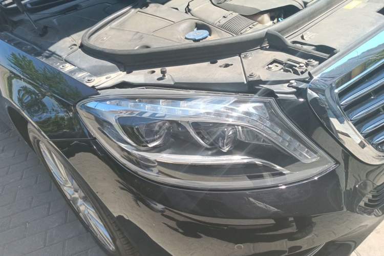 Used Mercedes-Benz S-Class 2014 S 320 L Business Model Right Front Headlight
