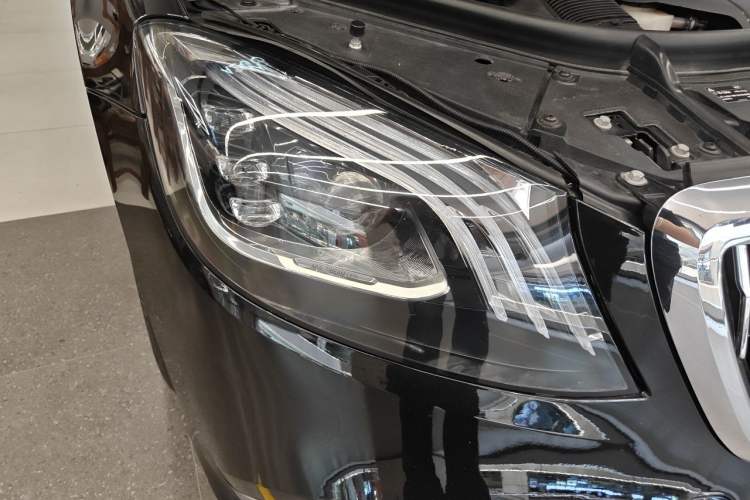 Used Mercedes-Benz S-Class 2014 S 320 L Business Model Right Front Headlight