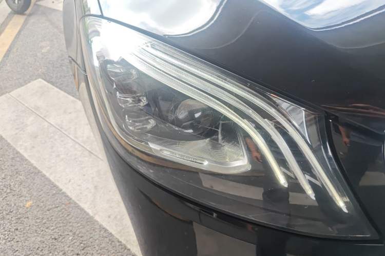 Used Mercedes-Benz S-Class 2014 S 400 L Prestige Edition Right Front Headlight