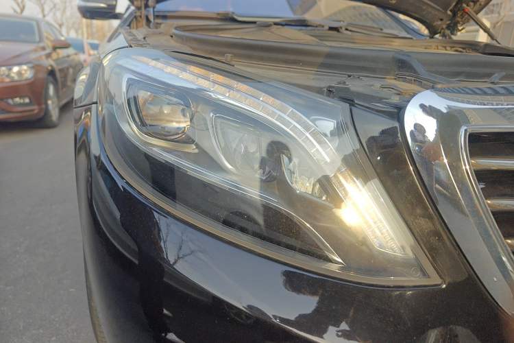 Used Mercedes-Benz S-Class 2014 S 500 L 4MATIC Right Front Headlight