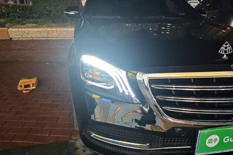 Used Mercedes-Benz S-Class 2014 S 320 L Business Model Right Front Headlight