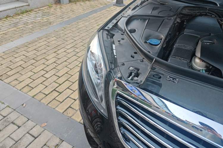 Used Mercedes-Benz S-Class 2014 S 320 L Business Model Right Front Headlight