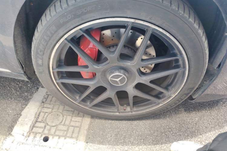 Used Mercedes-Benz S-Class 2014 S 320 L Luxury Model Right Front Wheel Hub