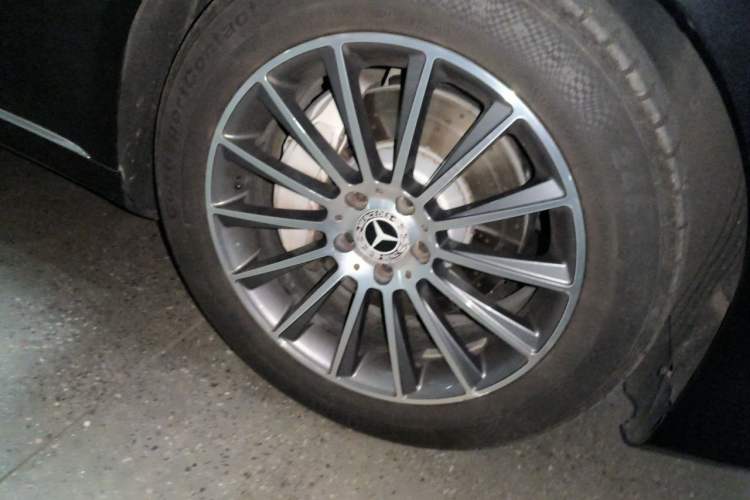 Used Mercedes-Benz S-Class 2014 S 320 L Business Model Right Front Wheel Hub