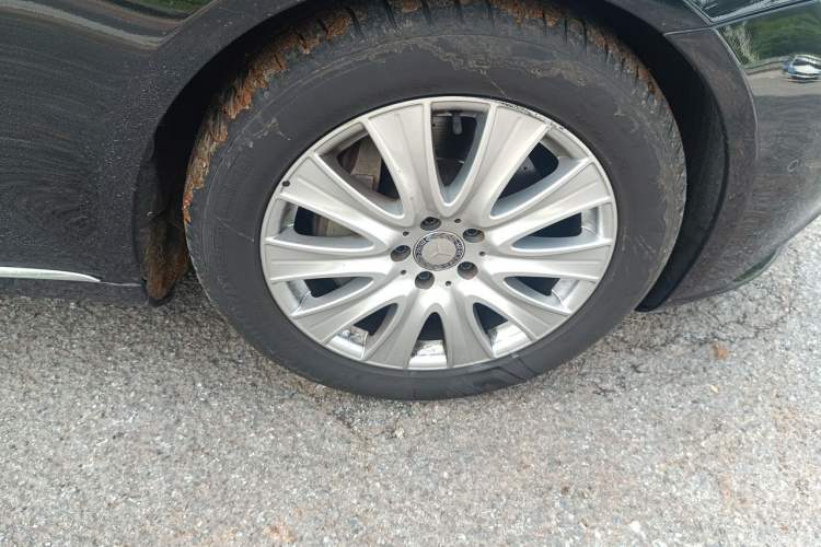 Used Mercedes-Benz S-Class 2014 S 320 L Luxury Model Right Front Wheel Hub