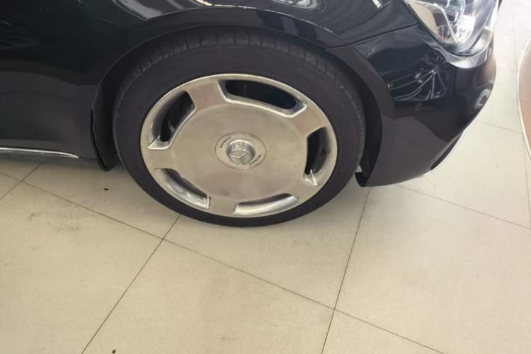 Used Mercedes-Benz S-Class 2014 S 320 L Luxury Model Right Front Wheel Hub