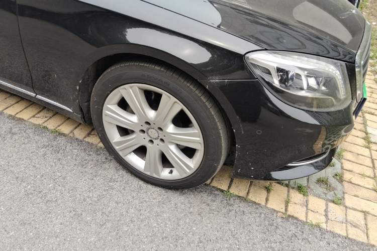 Used Mercedes-Benz S-Class 2014 S 320 L Business Model Right Front Wheel Hub