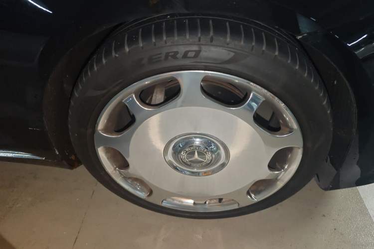 Used Mercedes-Benz S-Class 2014 S 320 L Business Model Right Front Wheel Hub