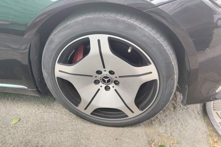 Used Mercedes-Benz S-Class 2014 S 400 L Luxury Model Right Front Wheel Hub