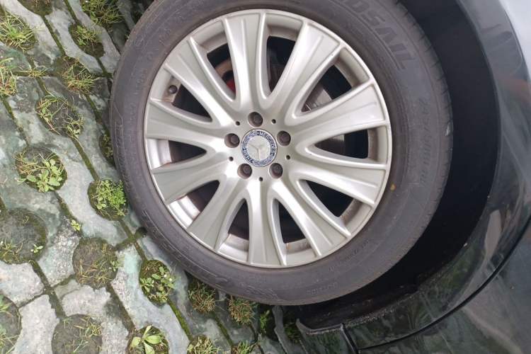 Used Mercedes-Benz S-Class 2014 S 400 L Luxury Model Right Front Wheel Hub