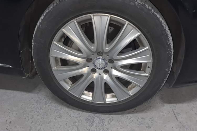 Used Mercedes-Benz S-Class 2014 S 320 L Business Model Right Front Wheel Hub