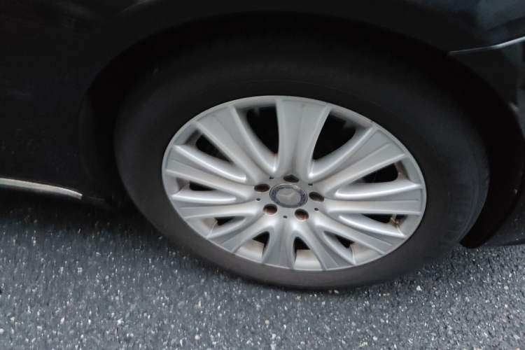 Used Mercedes-Benz S-Class 2014 S 320 L Business Model Right Front Wheel Hub