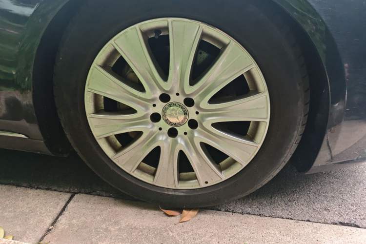 Used Mercedes-Benz S-Class 2014 S 320 L Business Model Right Front Wheel Hub