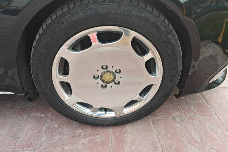 Used Mercedes-Benz S-Class 2014 S 400 L Prestige Edition Right Front Wheel Hub