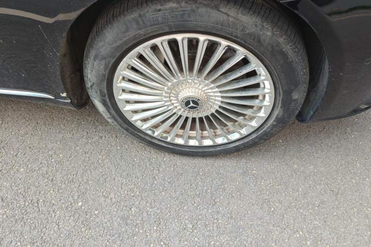 Used Mercedes-Benz S-Class 2014 S 320 L Business Model Right Front Wheel Hub