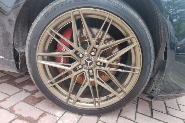 Used Mercedes-Benz S-Class 2014 S 400 L Luxury Model Right Front Wheel Hub