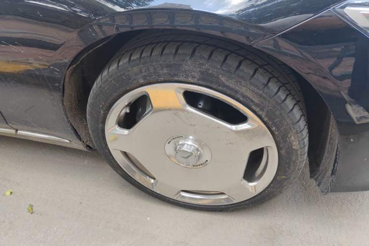 Used Mercedes-Benz S-Class 2014 S 400 L Prestige Edition Right Front Wheel Hub