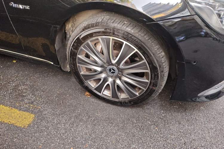 Used Mercedes-Benz S-Class 2014 S 320 L Business Model Right Front Wheel Hub