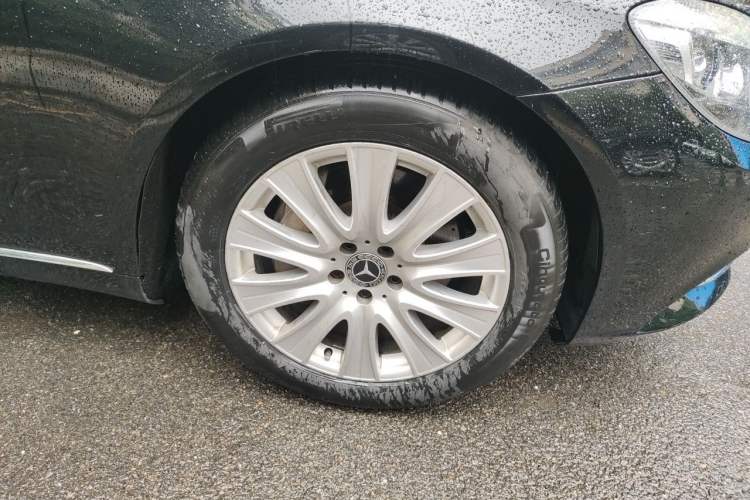 Used Mercedes-Benz S-Class 2014 S 320 L Business Model Right Front Wheel Hub