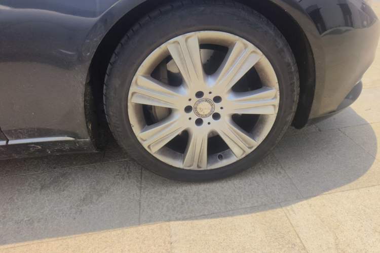 Used Mercedes-Benz S-Class 2014 S 400 L Prestige Edition Right Front Wheel Hub