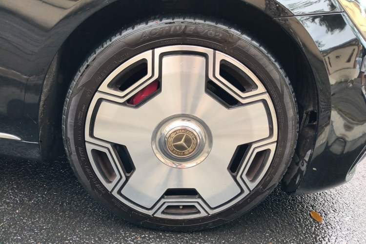 Used Mercedes-Benz S-Class 2014 S 320 L Business Model Right Front Wheel Hub